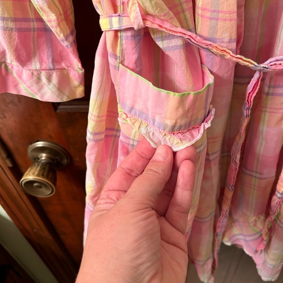 MISS ELAINE Pink plaid lightweight nightgown and robe set. Size L - Picture 5 of 8